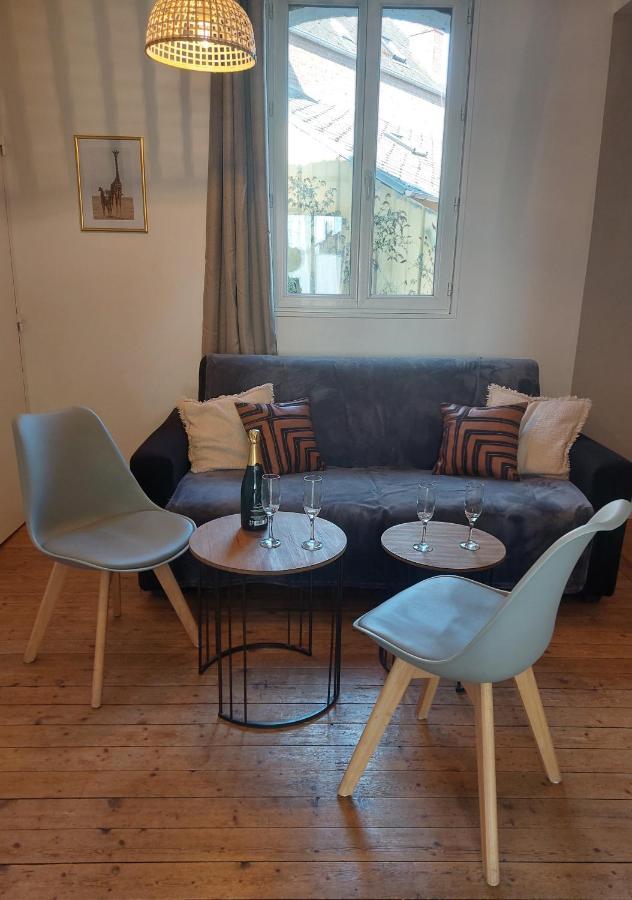Les Belles Terrasses Dieppe ,3 Appartements , Le Vegetal De 1 A 8 Personnes , Le Tropical De 1 A 6 Personnes , Le Floral Avec Terrasse De 1 A 3 Personnes , Quartier Calme Au Stationnement Gratuit A Cote De L'Avenue Verte Eksteriør billede